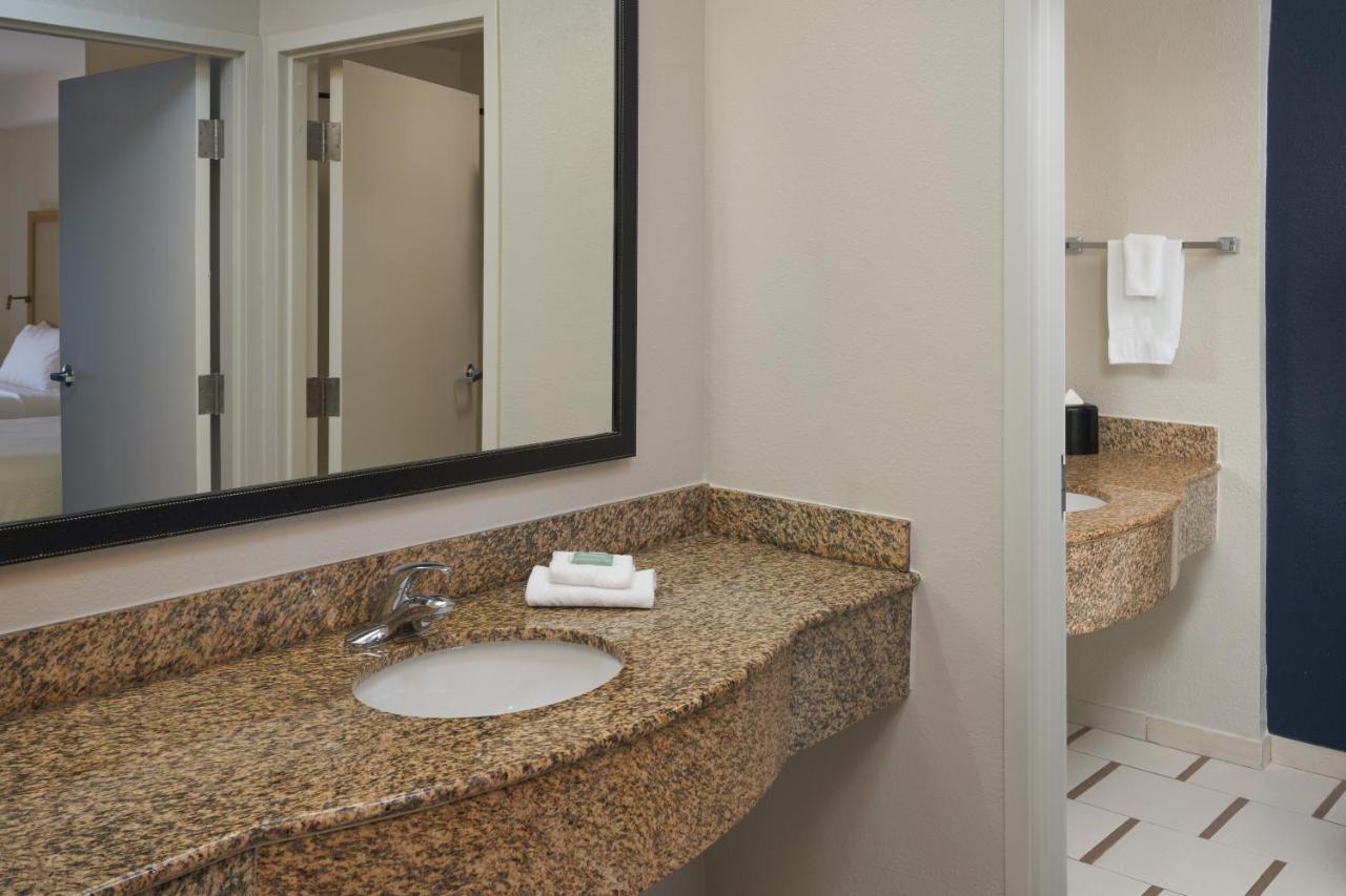 Fairfield Inn & Suites By Marriott Orlando International Drive/Convention Center Williamsburg Bagian luar foto