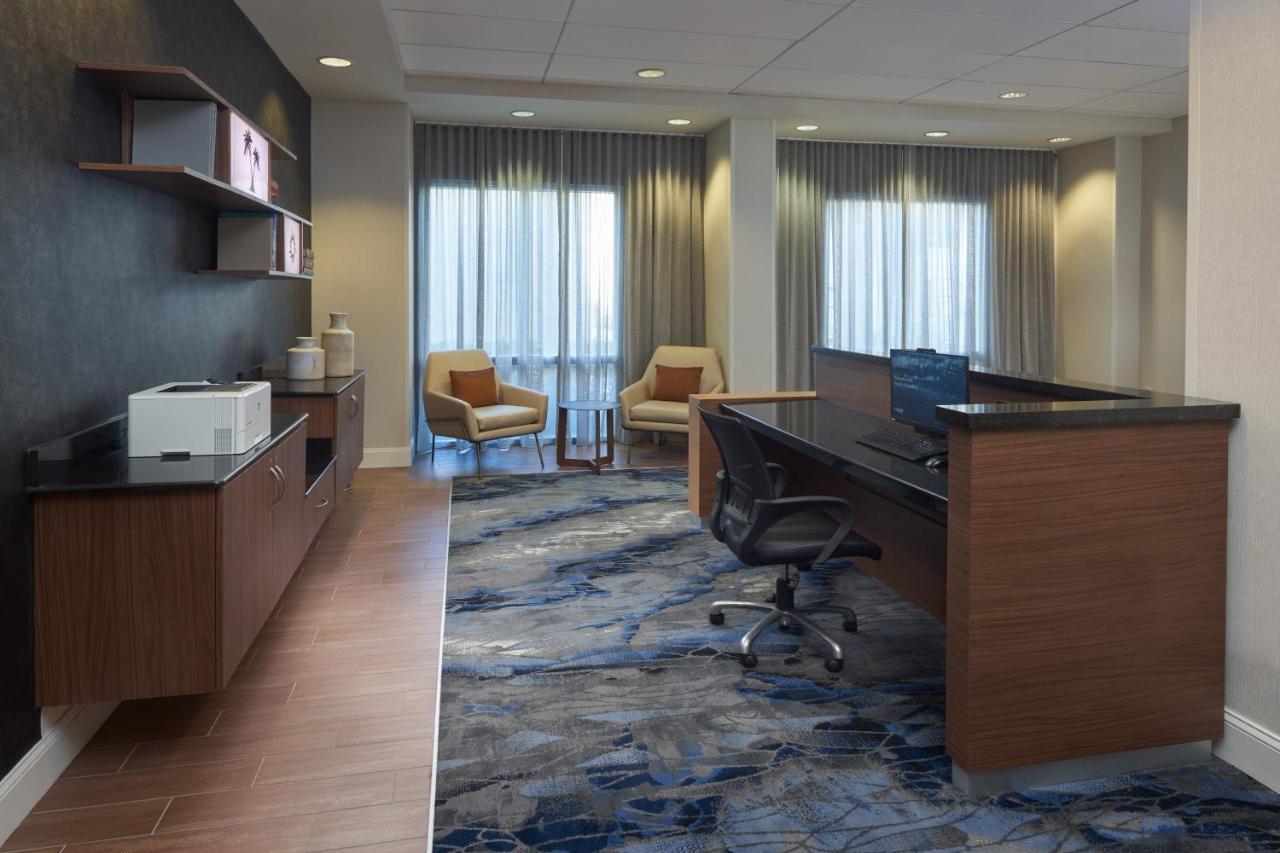 Fairfield Inn & Suites By Marriott Orlando International Drive/Convention Center Williamsburg Bagian luar foto