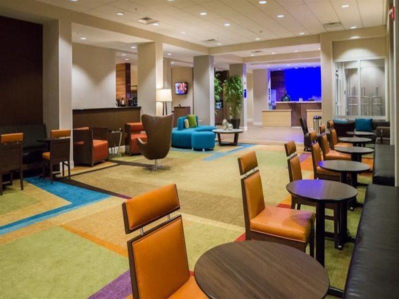 Fairfield Inn & Suites By Marriott Orlando International Drive/Convention Center Williamsburg Bagian luar foto